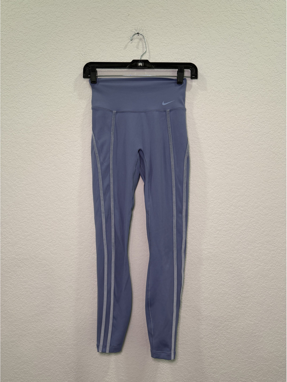 Nike Women's Light Blue Leggings - S